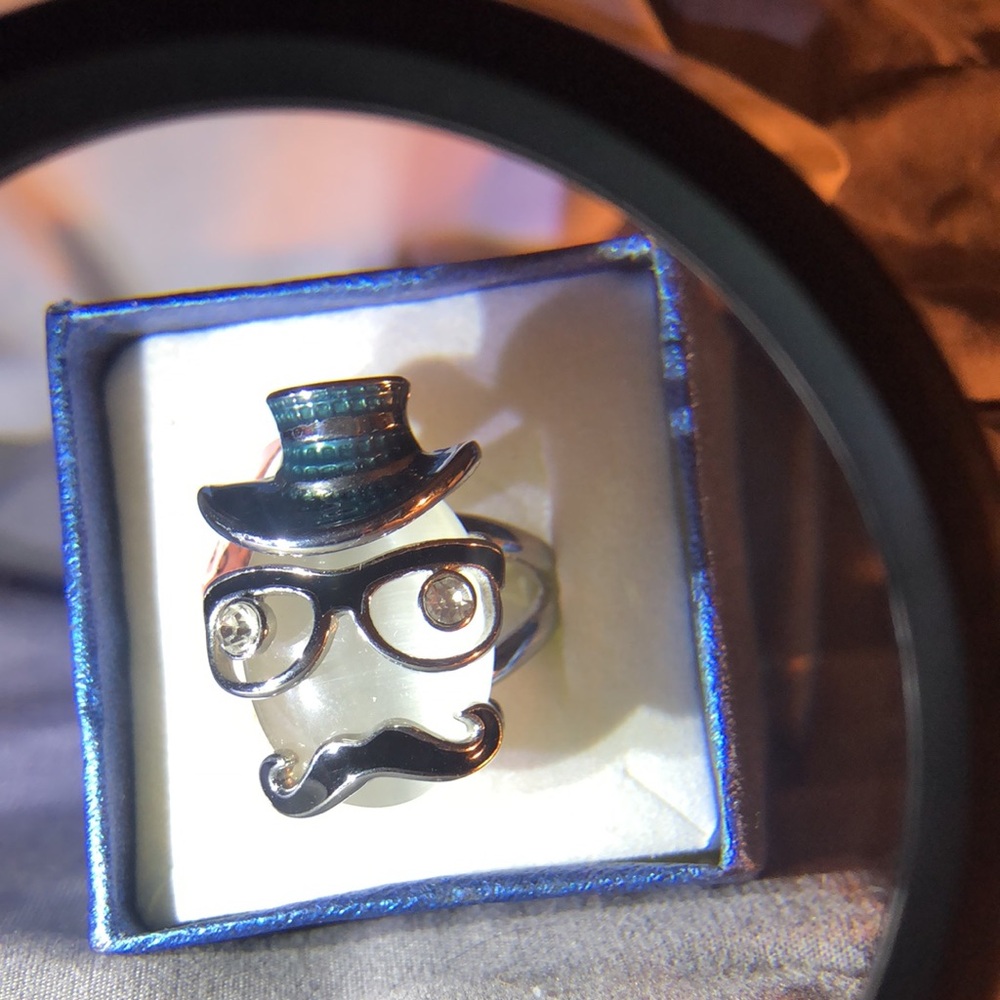🆕face ring,stash,sparkling eyes glasses and a blue color hat with tags size 10